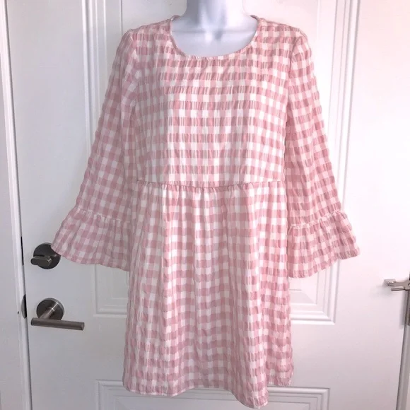 UO Exclusive pink & white textured checked bell ls babydoll dress size XS in EUC - Picture 10 of 16